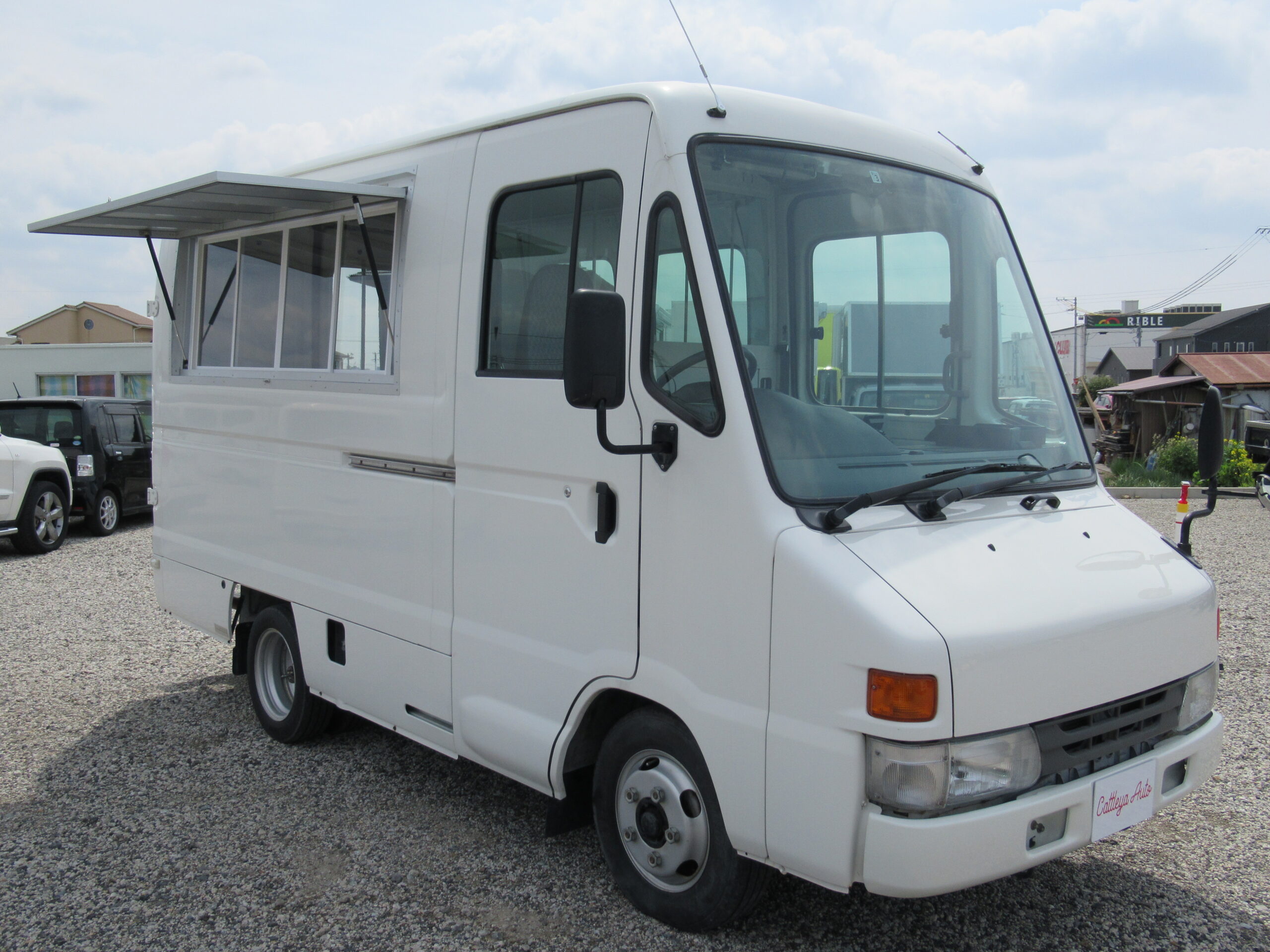 中古車販売 豊田市 キッチンカー 移動販売車 販売 カトレヤオート